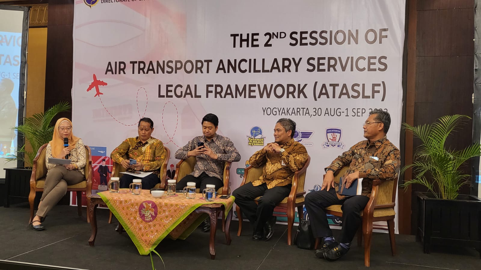Gambar Artikel Menghadapi Liberalisasi Jasa Penunjang Angkutan Udara Ditjen Hubud Lakukan Harmonisasi Peraturan Antar Kementerian/Lembaga